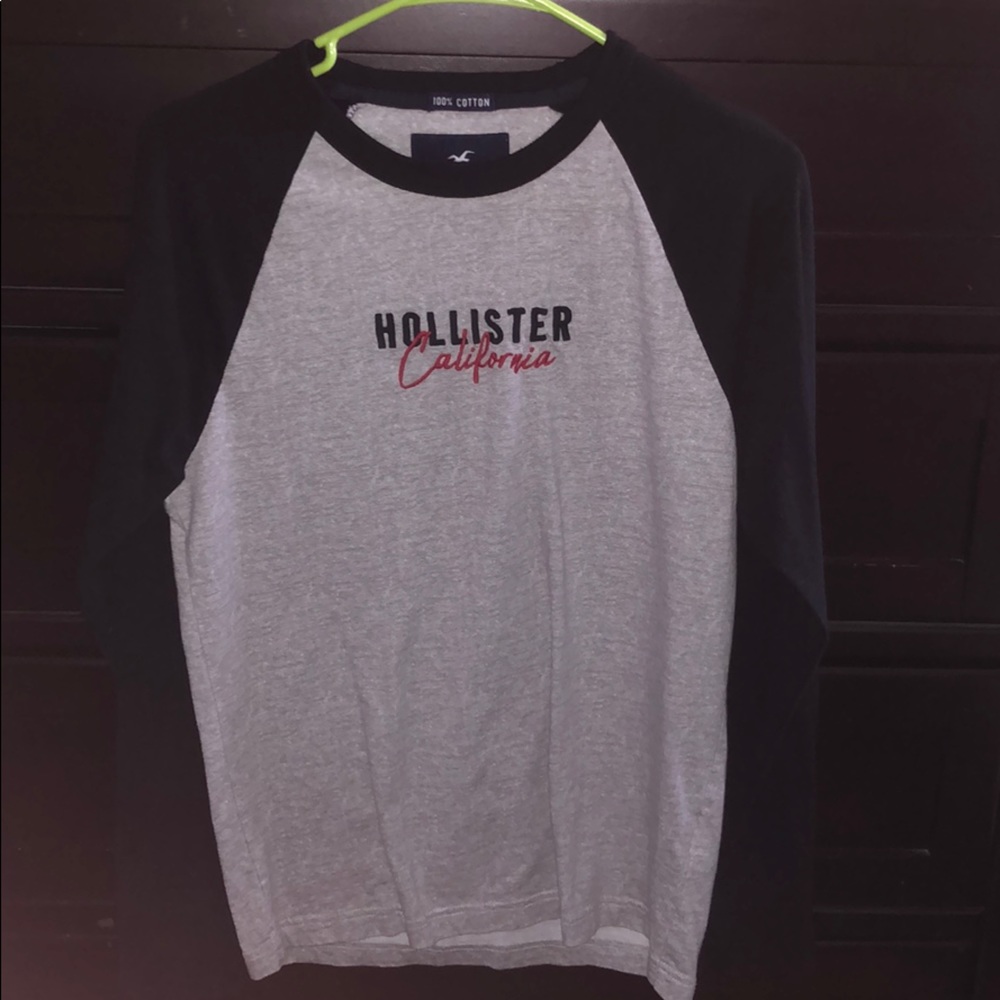 Hollister long tee